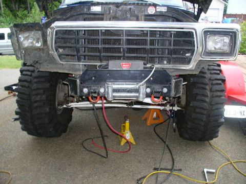 1979 Ford Bronco - Time to add the tube.............