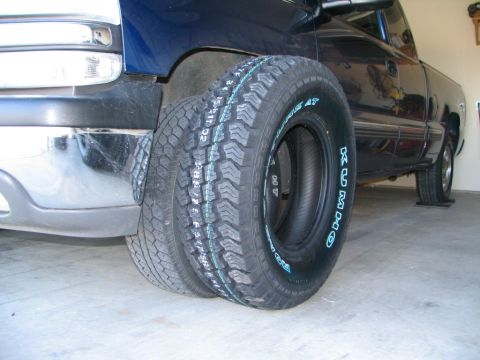 2001 Chevrolet Silverado 1500 - 33" tires compared to stock