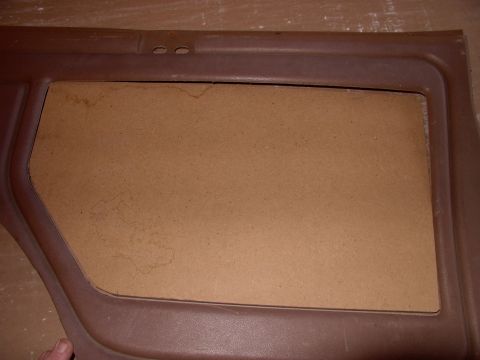 1986 Ford Bronco - Time to finally make a cover for that sub, to finish it off and at least hide it a little from the crack-heads out window shopping for thin…