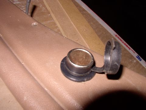 1986 Ford Bronco - Nice weatherproof cap an all !