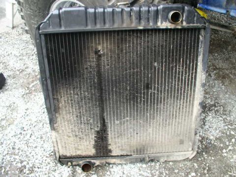 1979 Ford Bronco - Hole in my new Modine Supercooler