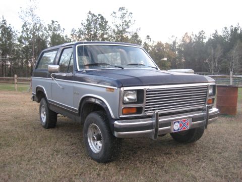 1984 Ford Bronco photo