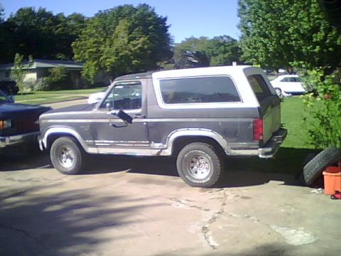 1986 Ford Bronco photo