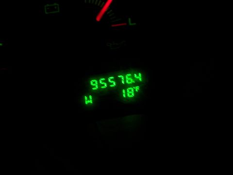 2004 Ford Expedition - The digital display shows an odometer reading of 95576.4 miles and an outside temperature of 18 degrees Fahrenheit.