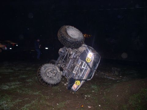 1979 Ford Bronco - You know yer white trash if ya flip yer rig in yer front yard...