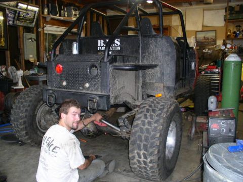 1979 Ford Bronco - Finishing up the rear