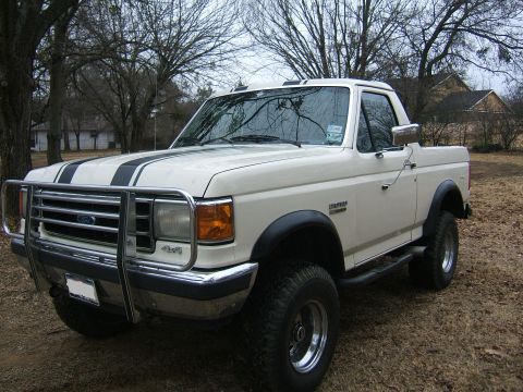 1991 Ford Bronco photo