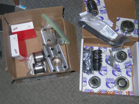 1991 Ford F-150 - King pin rebuild kit, 7/8" allen wrench, spicer u-joints, Sky Hi-steer arm , Mad4x4 outer axle seals