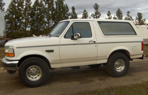 1995 Ford Bronco photo