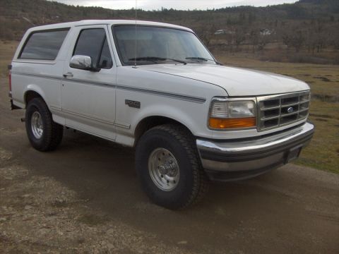 1995 Ford Bronco photo