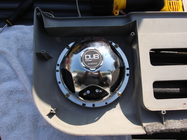 4 screws and the dubs are in place.