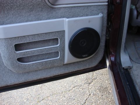 1983 Ford Bronco - here is the drivers side completed.