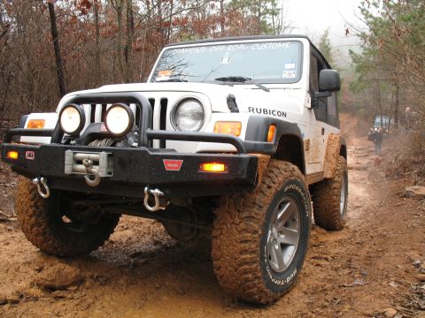 1993 Ford Bronco - ARB bumpers are cool...