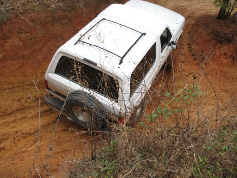 1993 Ford Bronco - Ben's bumper was digging and giving him a little trouble.