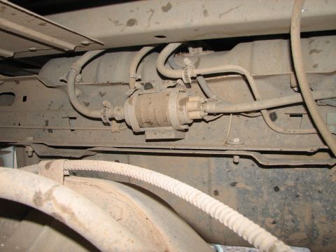 1982 Ford Bronco - Fuel pump mount and location