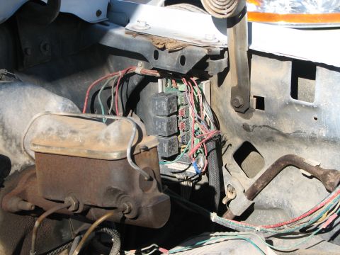 1982 Ford Bronco - Relay board mount location