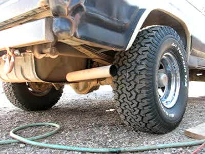 1982 Ford Bronco - Engine start and run