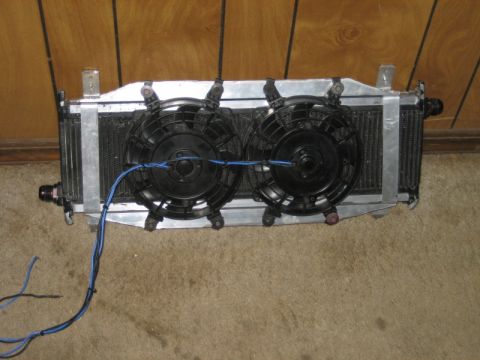 1996 Ford Thunderbird - This is a radiator with dual fans, not a 1996 Ford Thunderbird.