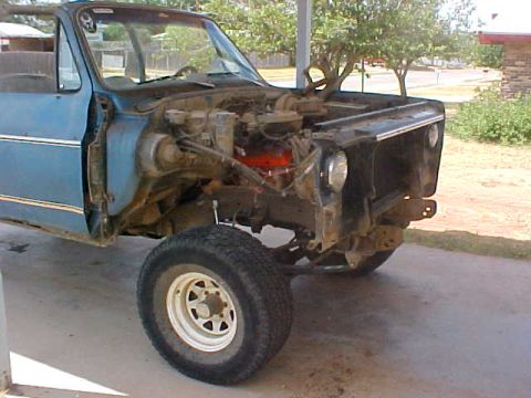 1975 Chevrolet Blazer - remove the fenders and inners