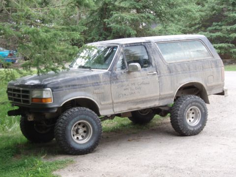 1992 Ford Bronco - after a quick tour in the back country...