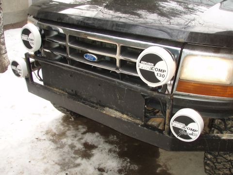 1992 Ford Bronco - New Procomp offroad lights! 2 x 8" 2 x 6"