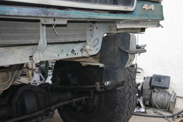 1991 Ford Bronco 4x4 front fender, grille, and suspension components visible