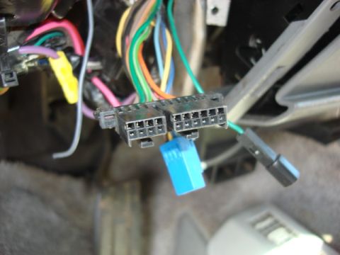 1983 Ford Bronco - here is the stock radio plug. i need the all time hot/ switched hot and the ground out of it. the rest will all be new wires.