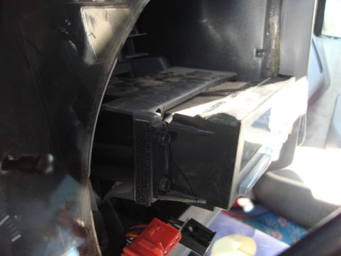 1983 Ford Bronco - while swapping out the radio i say the ac/heater adjuster was broken. i just used some super glue and fixed her right up.