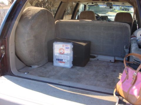 1983 Ford Bronco - and i put on the tire cover as it came from the factory. a fast vaccum and she looks good. this system sounds great i got funny looks as i…