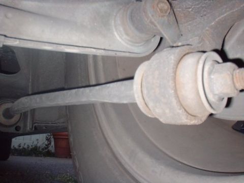 1996 Ford Taurus - This was also in the back. Don't know what it is, either.