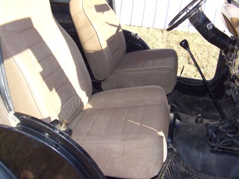 1993 Ford Bronco - interior