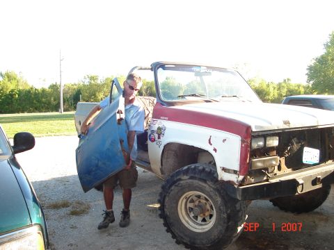 1975 Chevrolet Blazer - taking the pass. door off