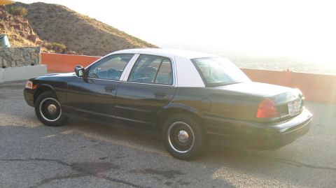 2001 Ford Crown Victoria - Cleaner...