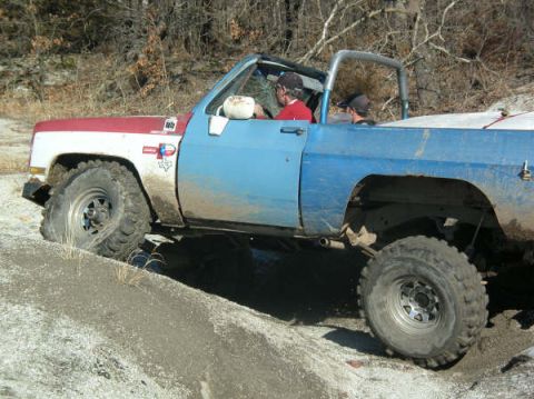 1975 Chevrolet Blazer - flexing
