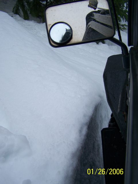 1988 Suzuki Samurai - Snow depth compaired to the front fender. Wet snow so taken from the inside