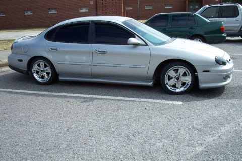 1998 Ford Taurus photo