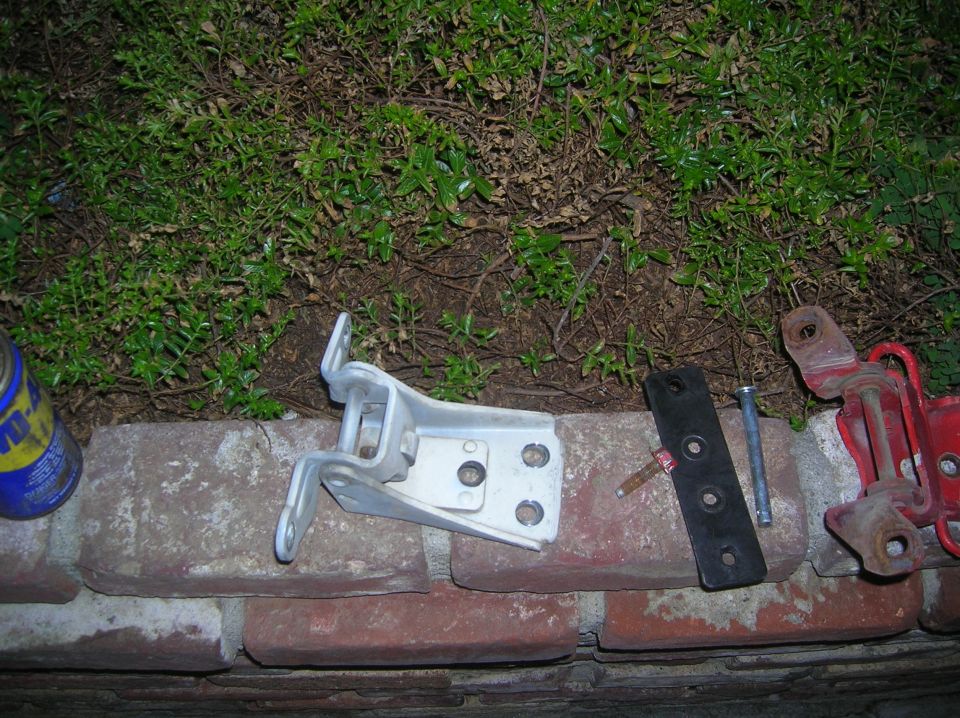 early ninetys hinge