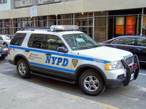 1991 Ford Crown Victoria - NYPD Ford Expedition