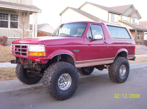 1995 Ford Bronco - 38 x 15.5 x15's