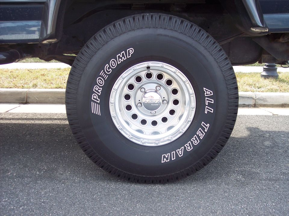 New 35" Pro Comp All Terrains and 15 x 10 Eagle Alloys