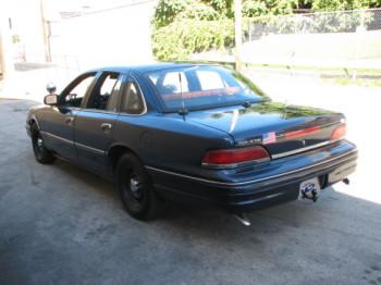 1992 Ford Crown Victoria photo