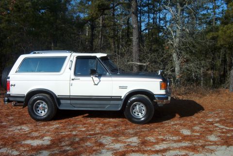 1990 Ford Bronco photo