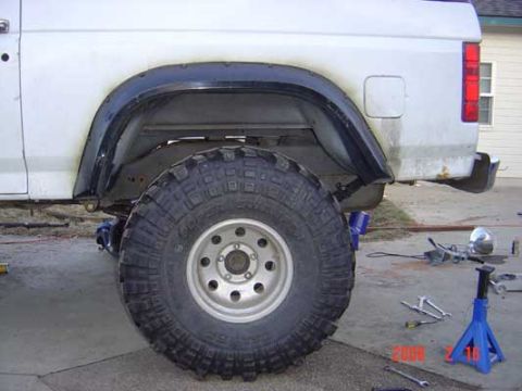 1983 Ford Bronco - After new leaf springs.