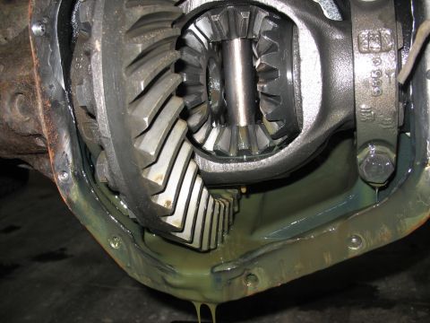 1995 Ford C-350 (Centurion Conversions) - The differential housing is open, showing the ring and pinion gears and the carrier.