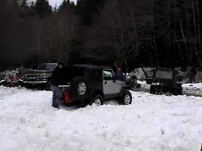 2005 Jeep Wrangler - Inline6 at the trailhead aired up and then needed a small tug to get free