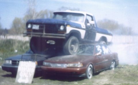 1978 Ford Bronco - Smoke show trunk burnout