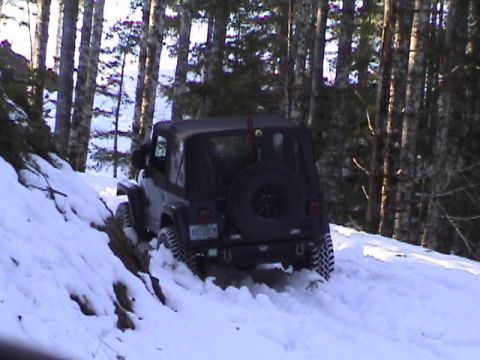2005 Jeep Wrangler - Los, having some fun too