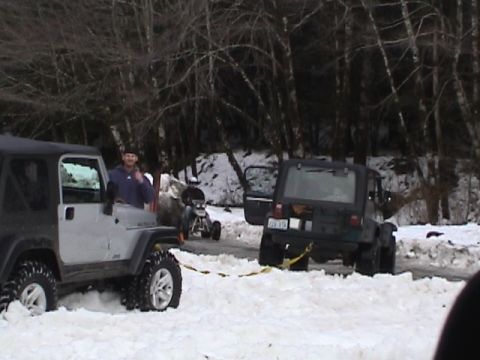 2005 Jeep Wrangler - MeanGreen glady accepts to tug Inline6's Rubicon out..;-)