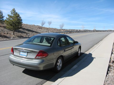 2003 Ford Taurus - Going up