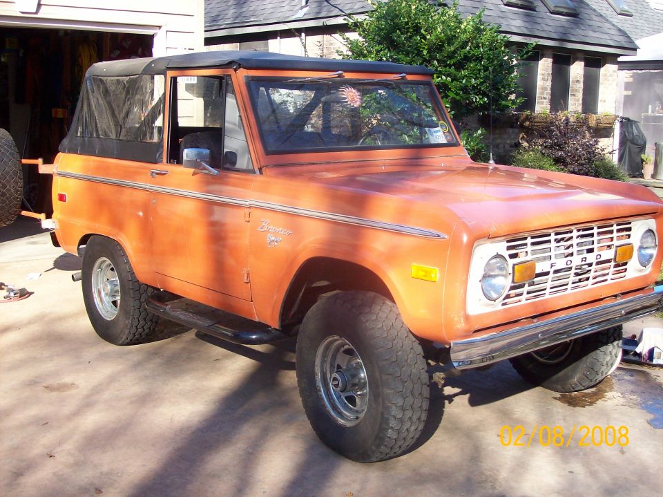 1973 Ford Bronco “SunKissed”
